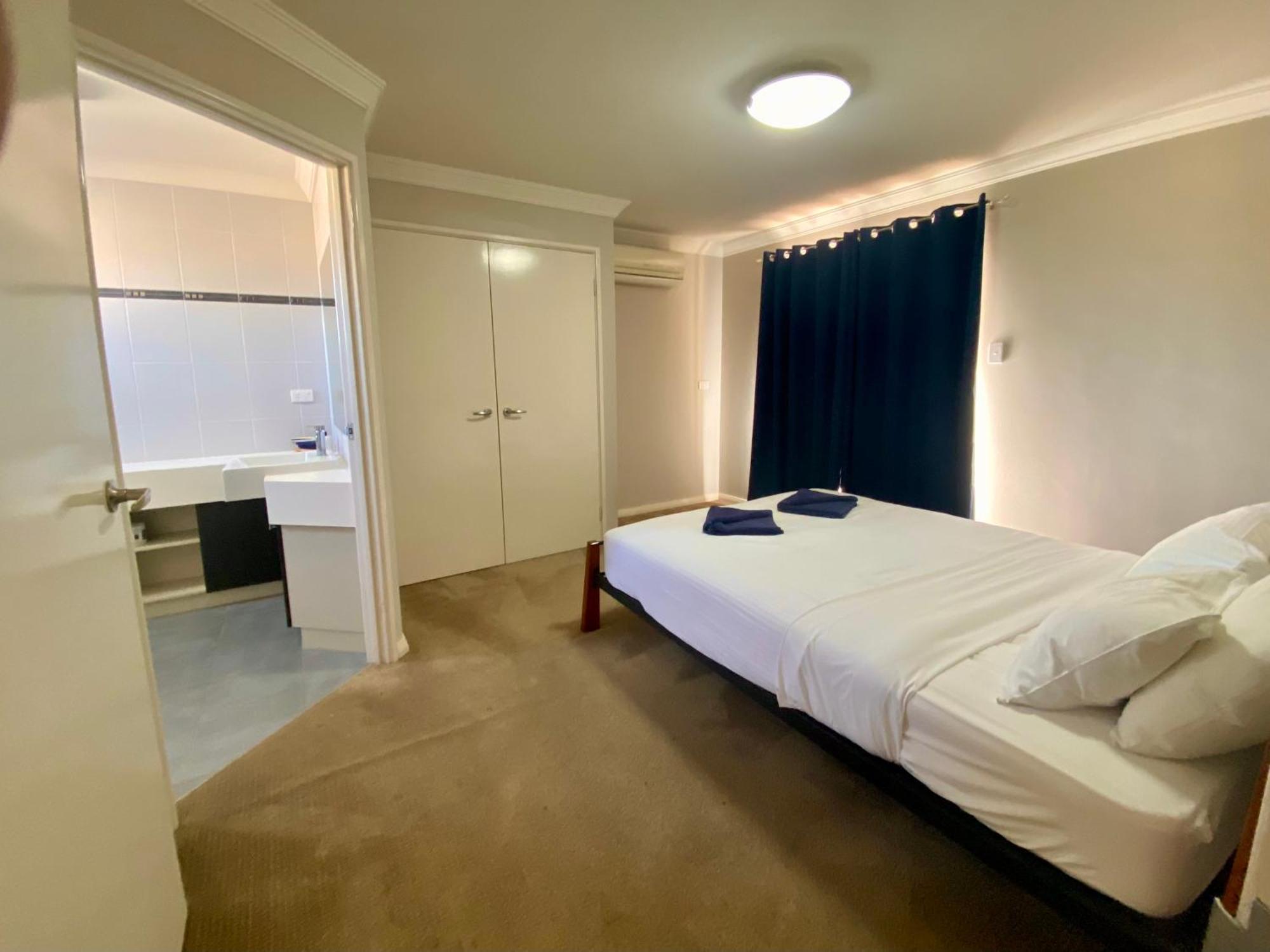 Port Denison Beach Resort 외부 사진