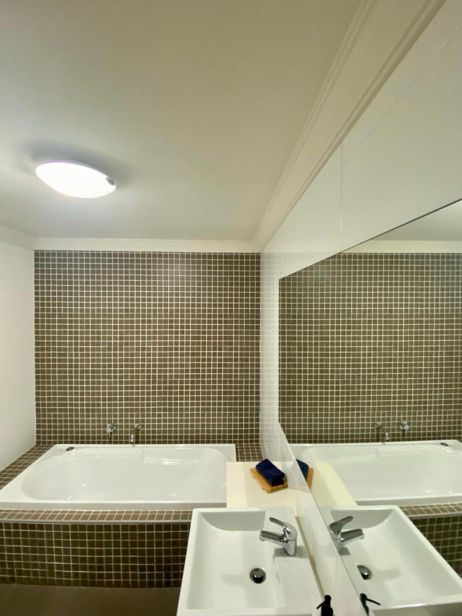 Port Denison Beach Resort 외부 사진