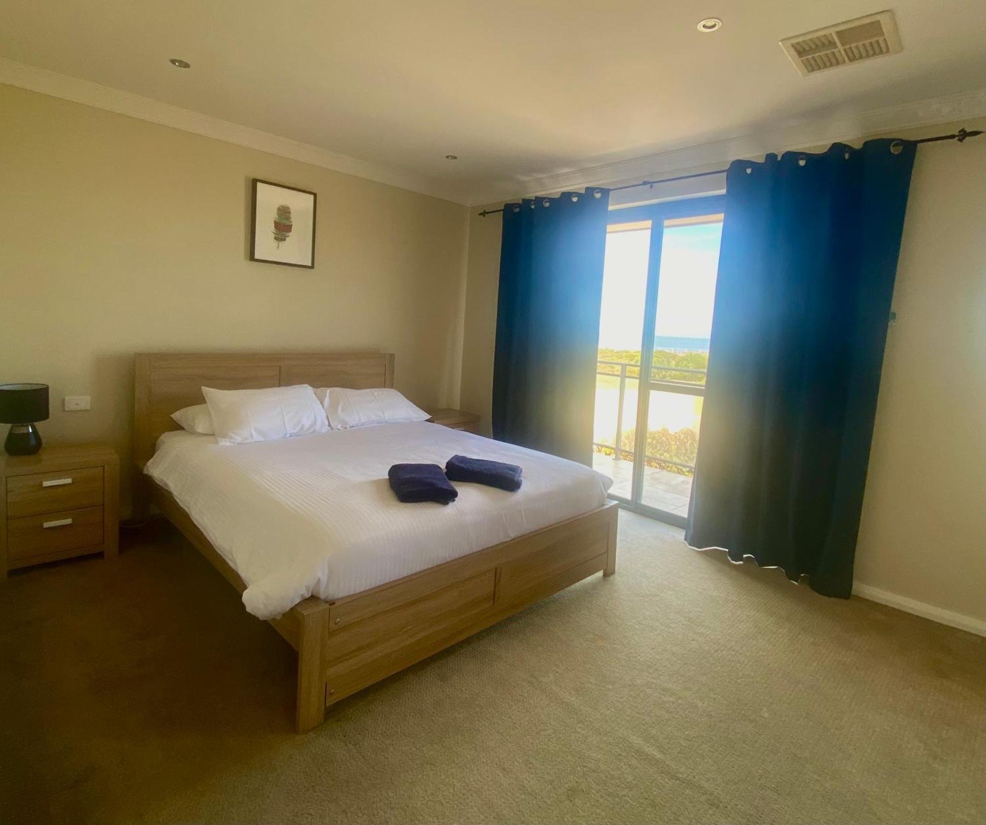 Port Denison Beach Resort 외부 사진