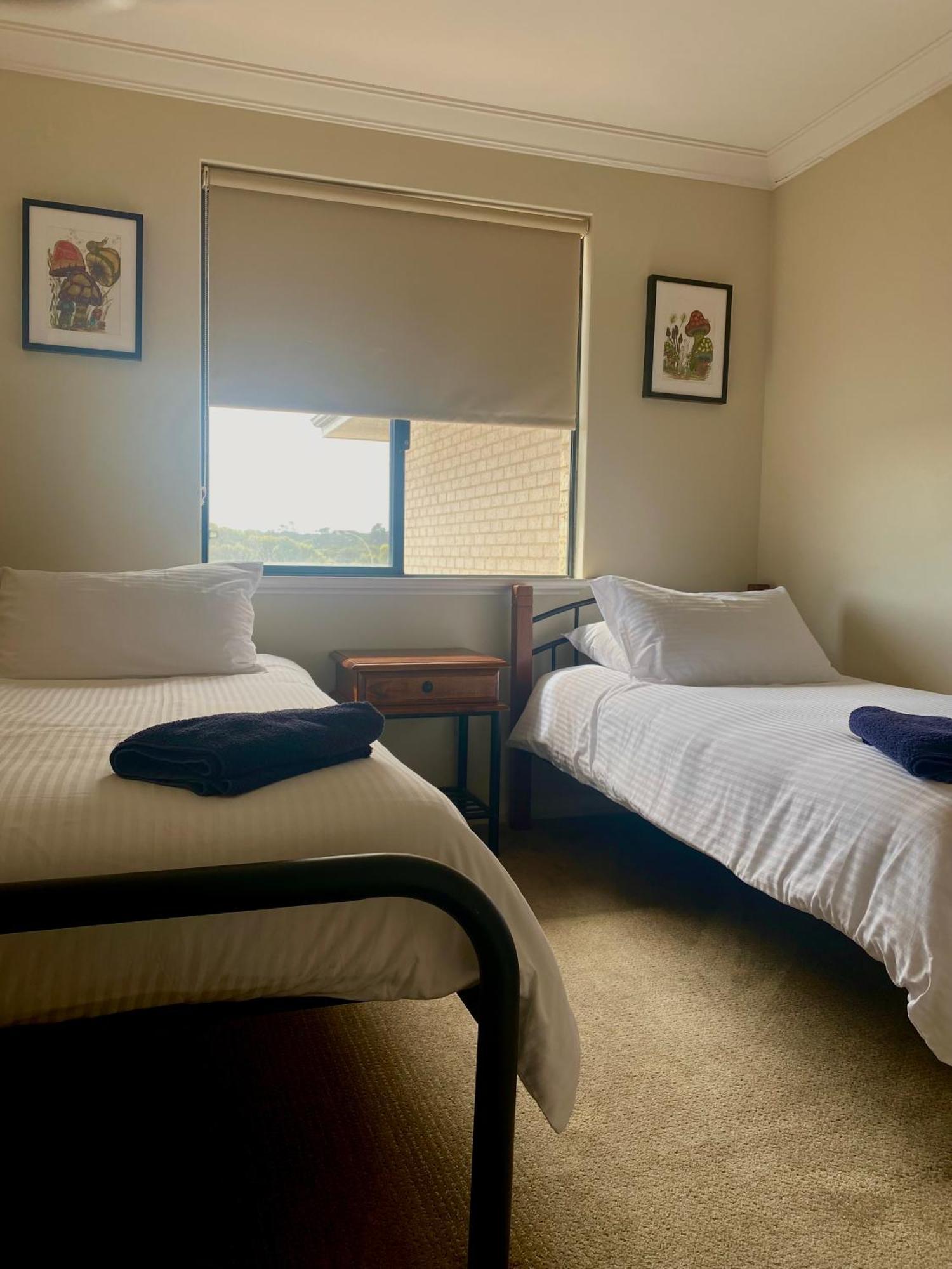 Port Denison Beach Resort 외부 사진